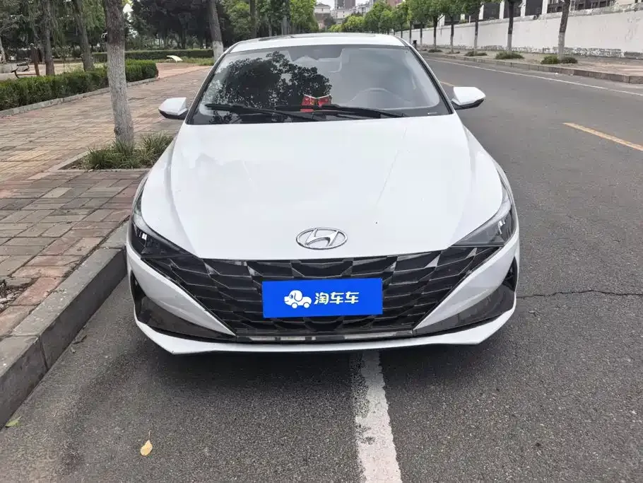 Hyundai Elantra — фото 9