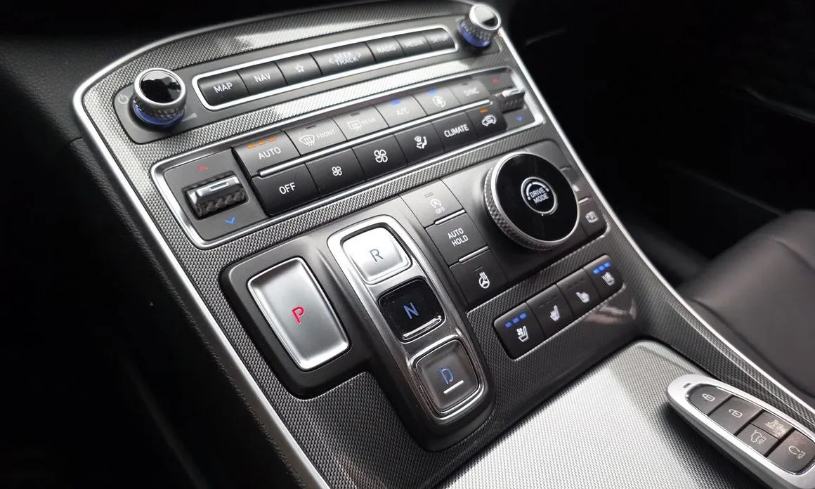 Hyundai Santafe — фото 7