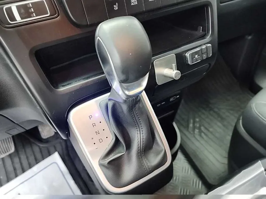Hyundai Staria 2023 из KR, фото 8