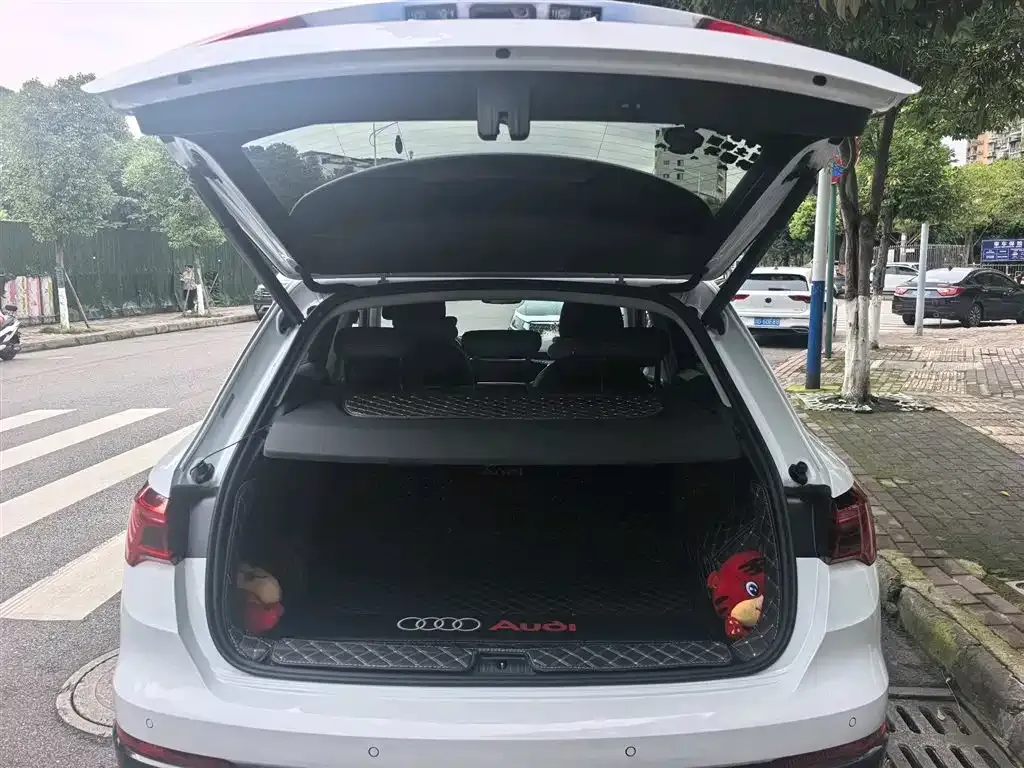 Audi Q3 — фото 5