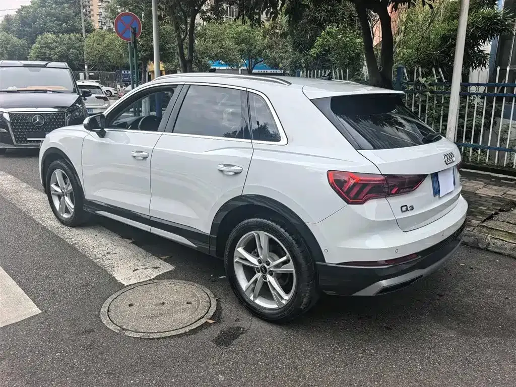 Audi Q3 — фото 10