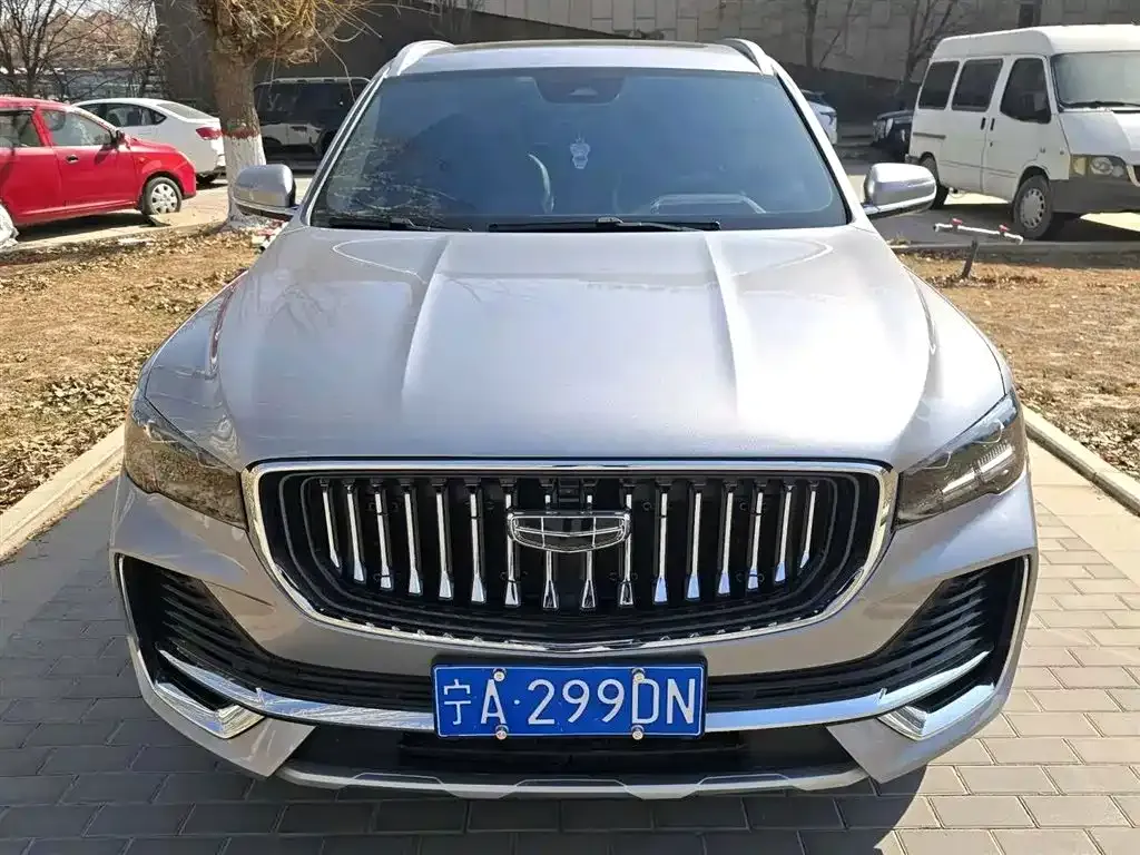Geely Xingyue L — фото 4
