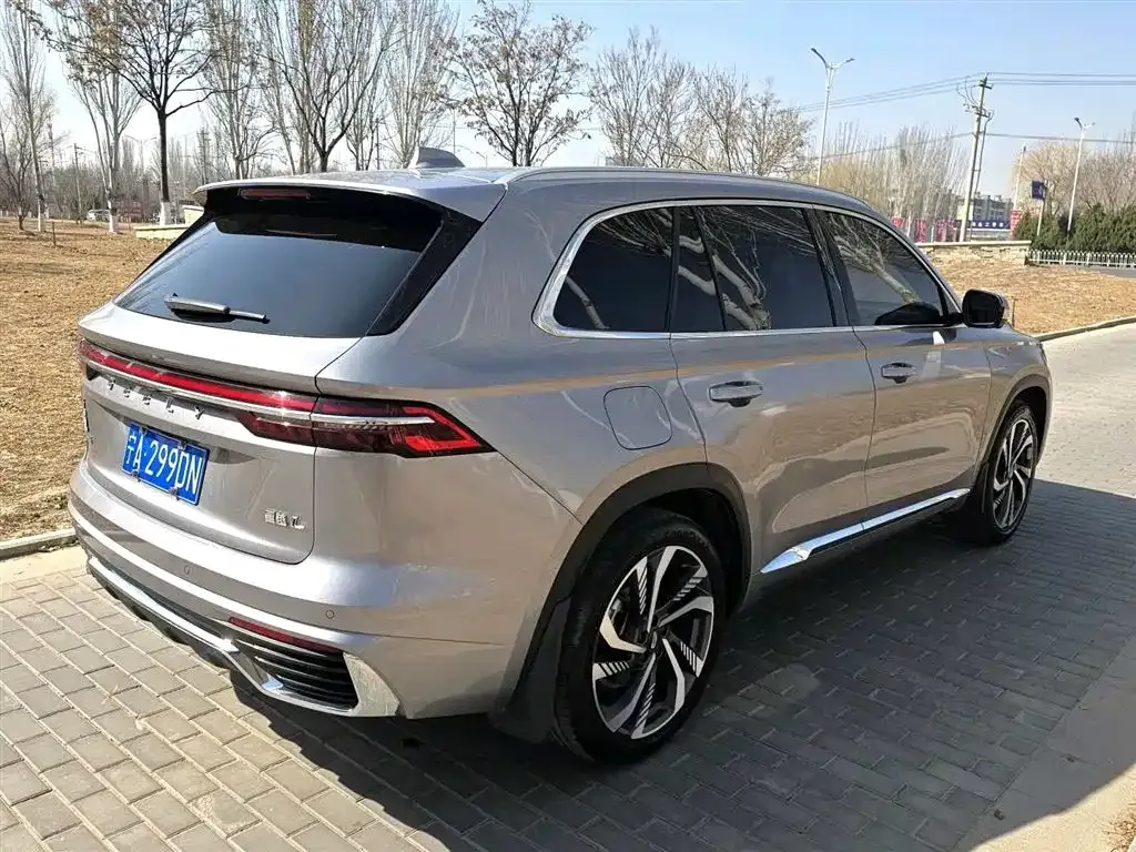 Geely Xingyue L — фото 9