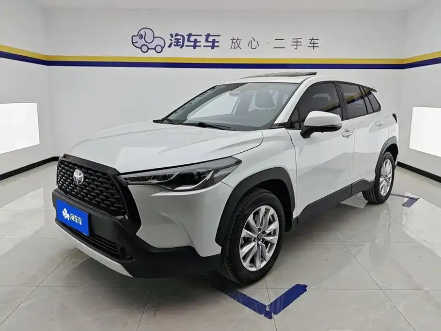 Toyota Corolla Cross — фото 1