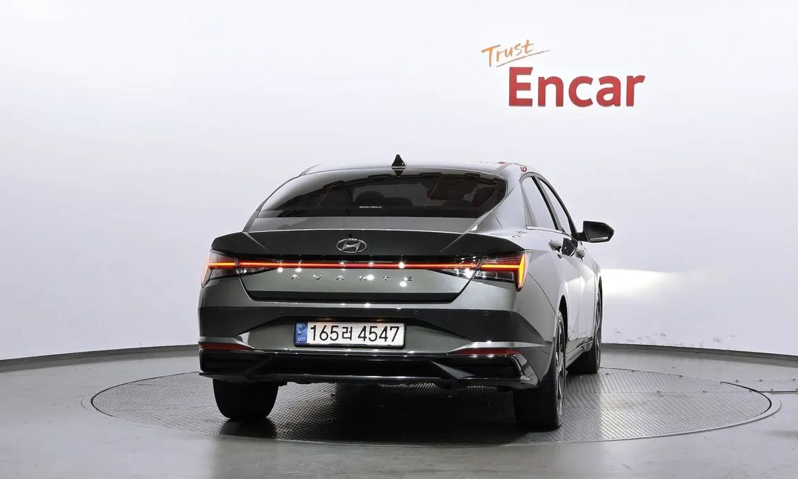 Hyundai AVANTE — фото 3