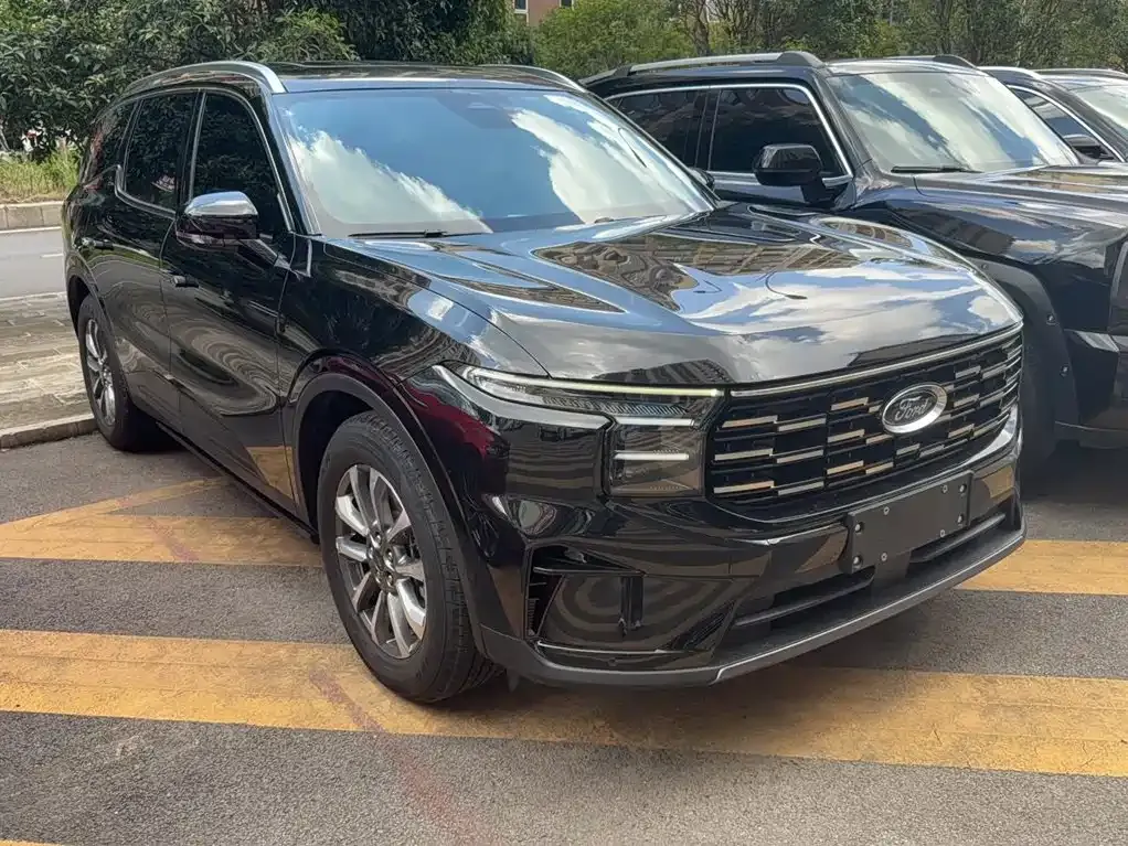Ford Edge — фото 6