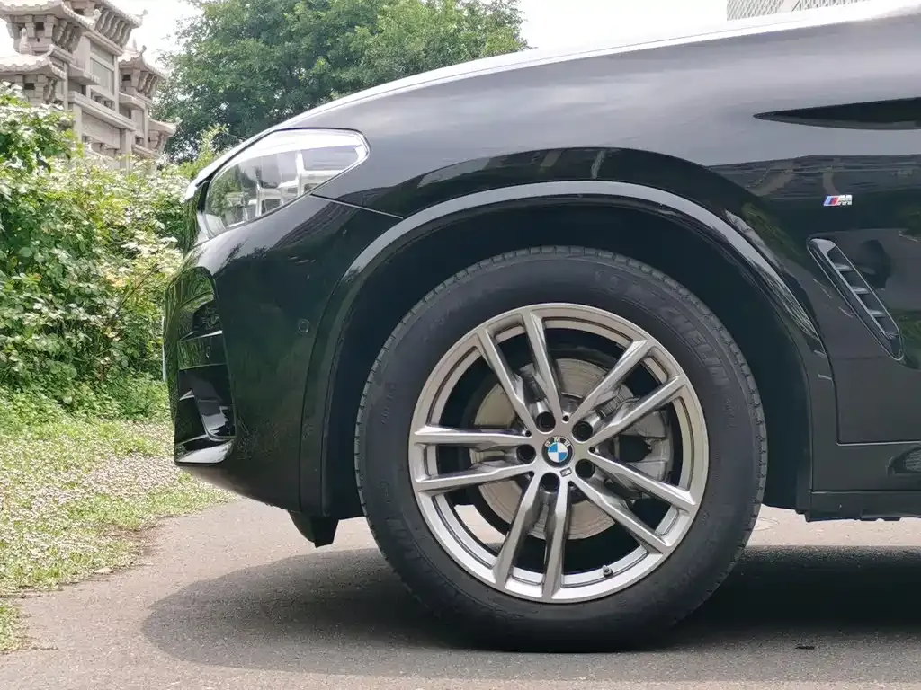 BMW X4 — фото 7