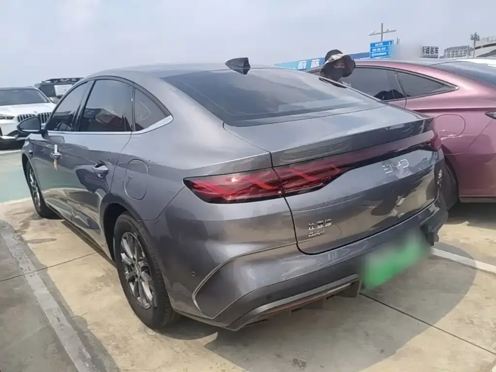 BYD Qin L — фото 4