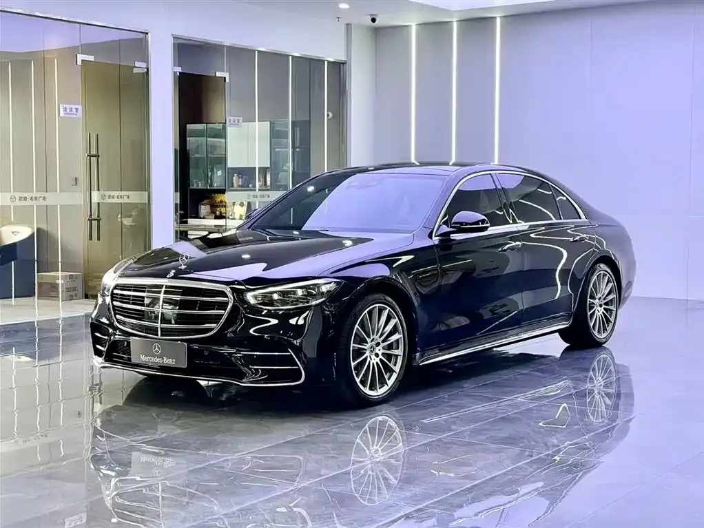 Mercedes-Benz S-Class — фото 1