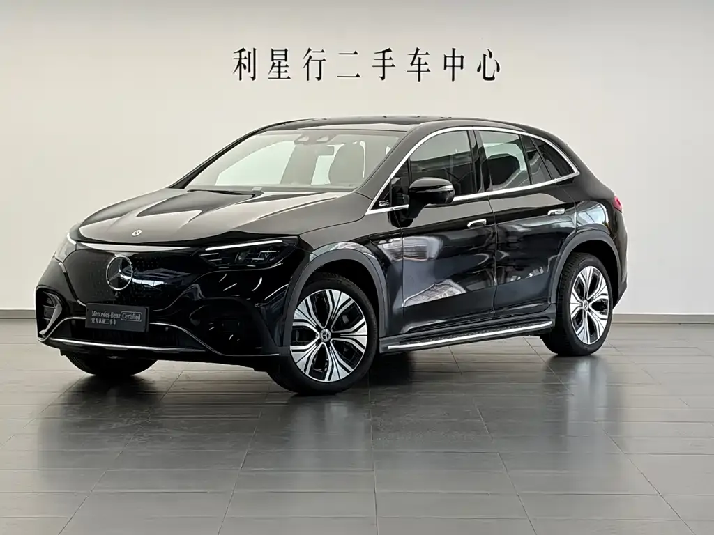 Mercedes-Benz EQE SUV — фото 1