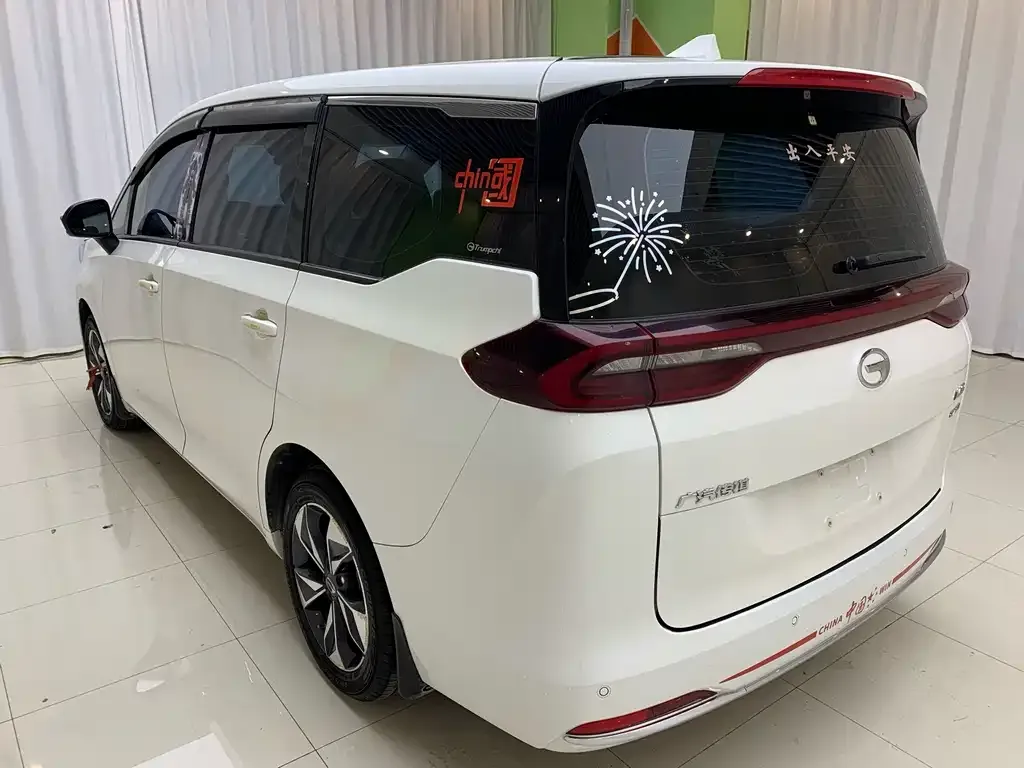 GAC Motor Trumpchi M6 — фото 10