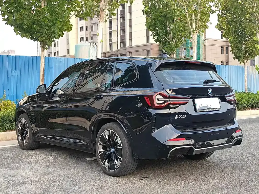 BMW iX3 2024 из CN, фото 9