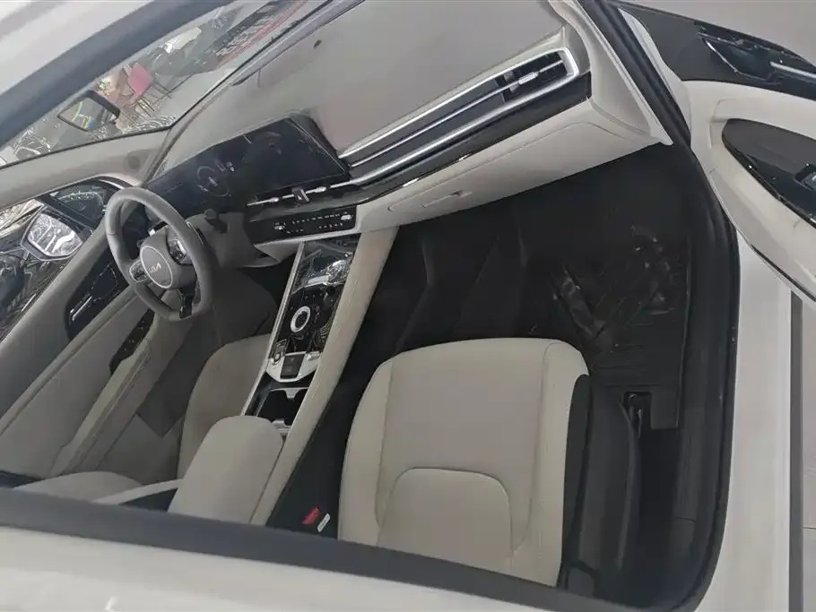 Kia Sportage — фото 8
