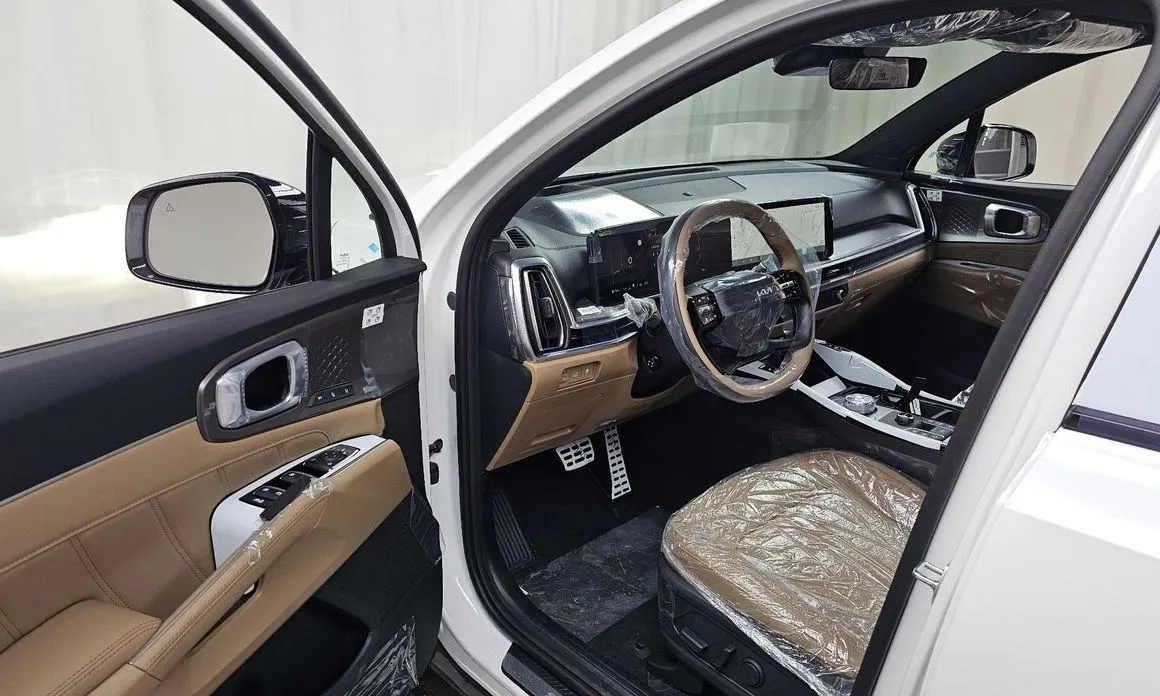Kia Sorento — фото 6