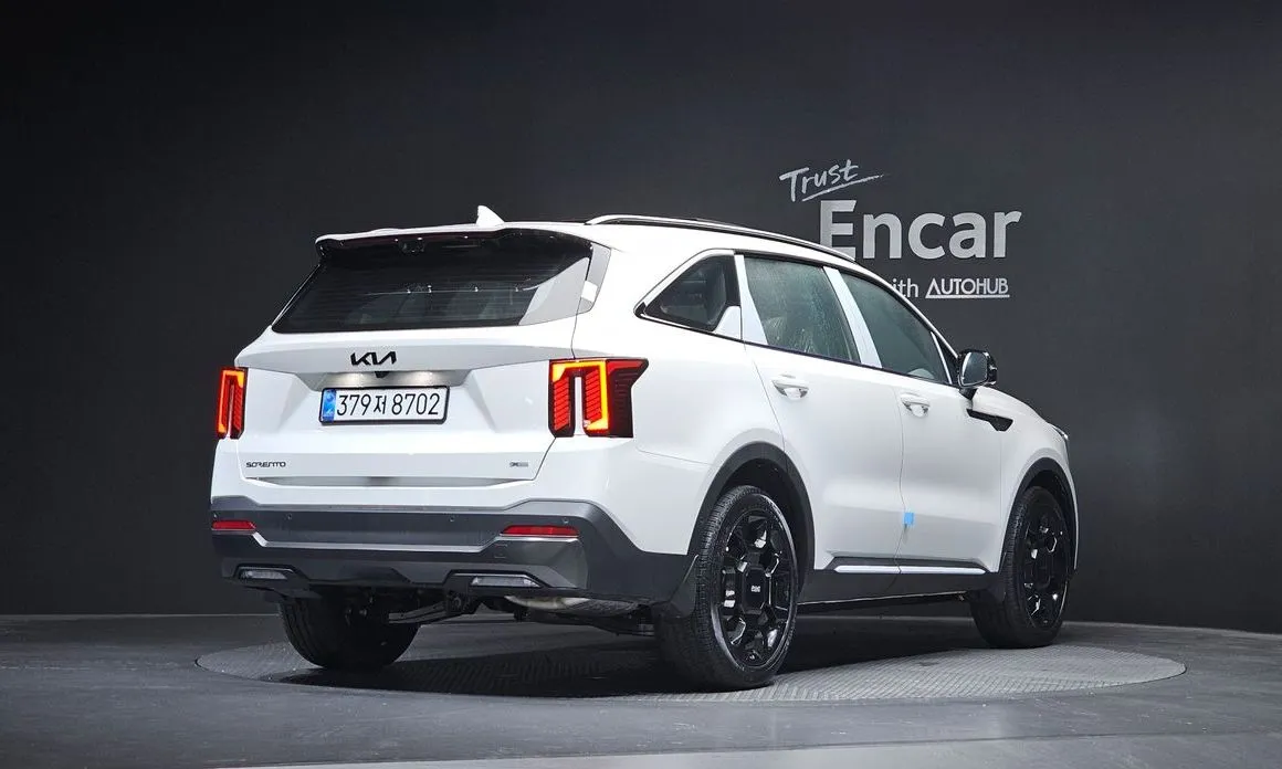 Kia Sorento — фото 5