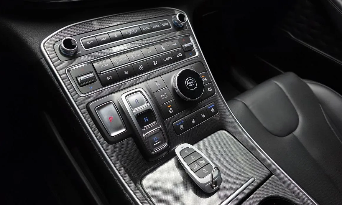 Hyundai Santafe — фото 8