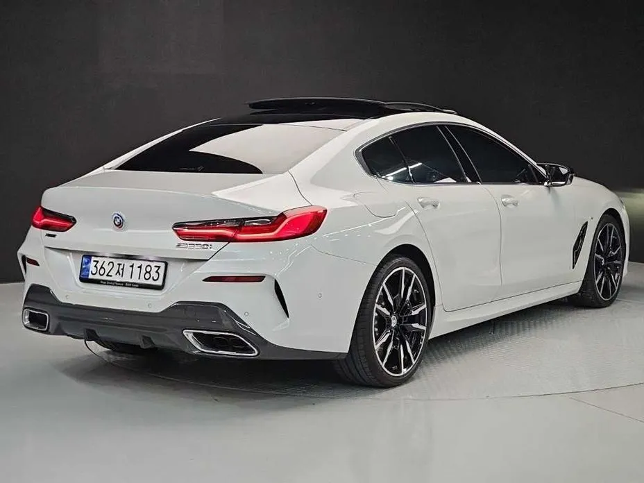 BMW 8-Series — фото 6