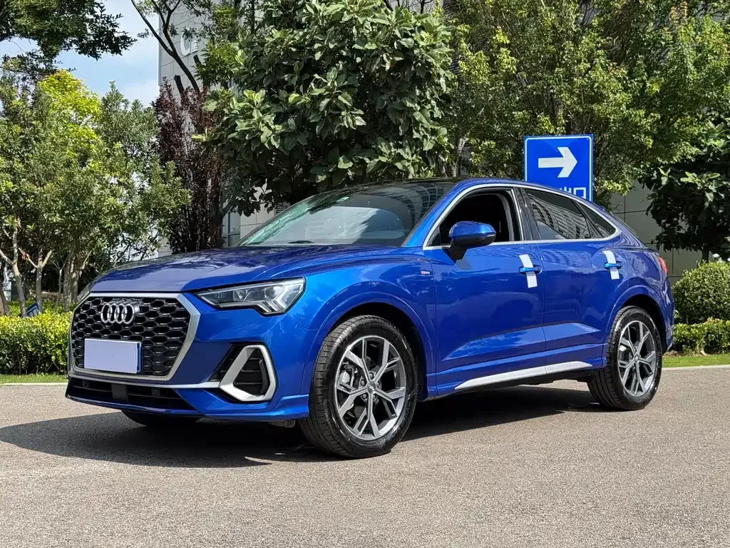 Audi Q3 Sportback — фото 1