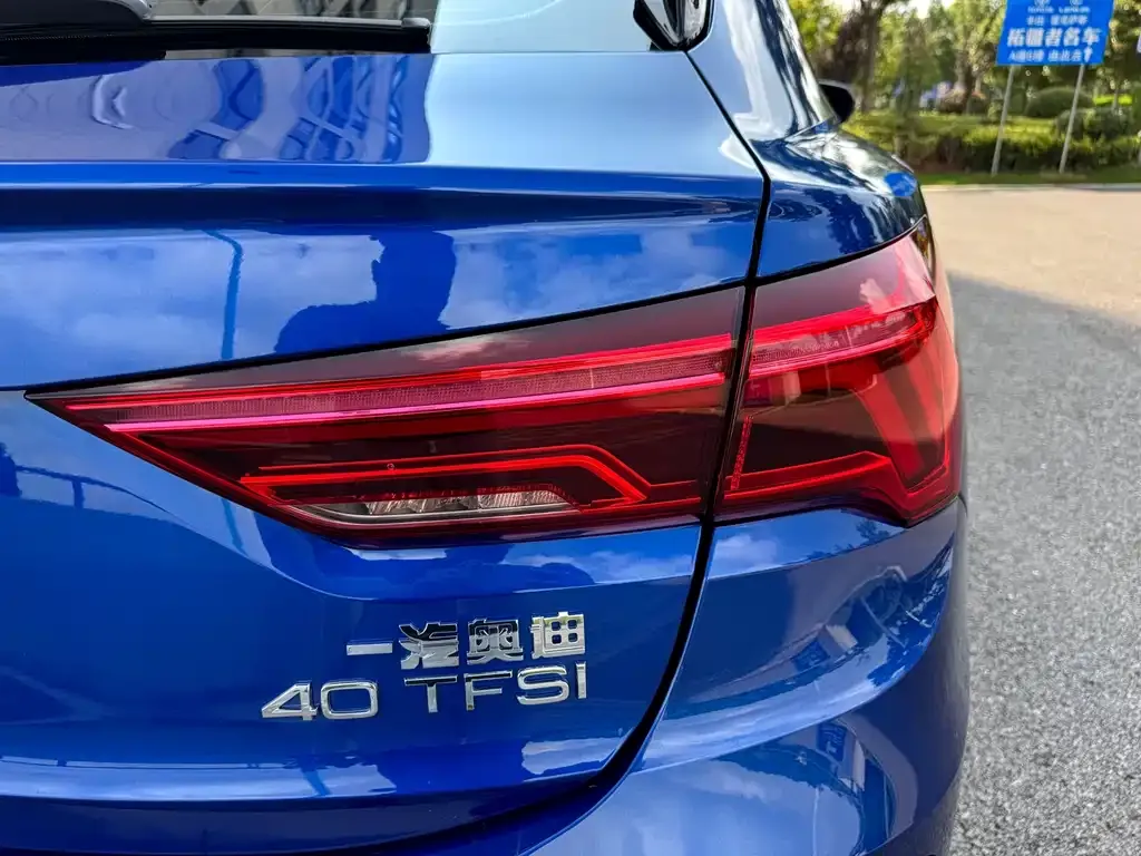 Audi Q3 Sportback — фото 2