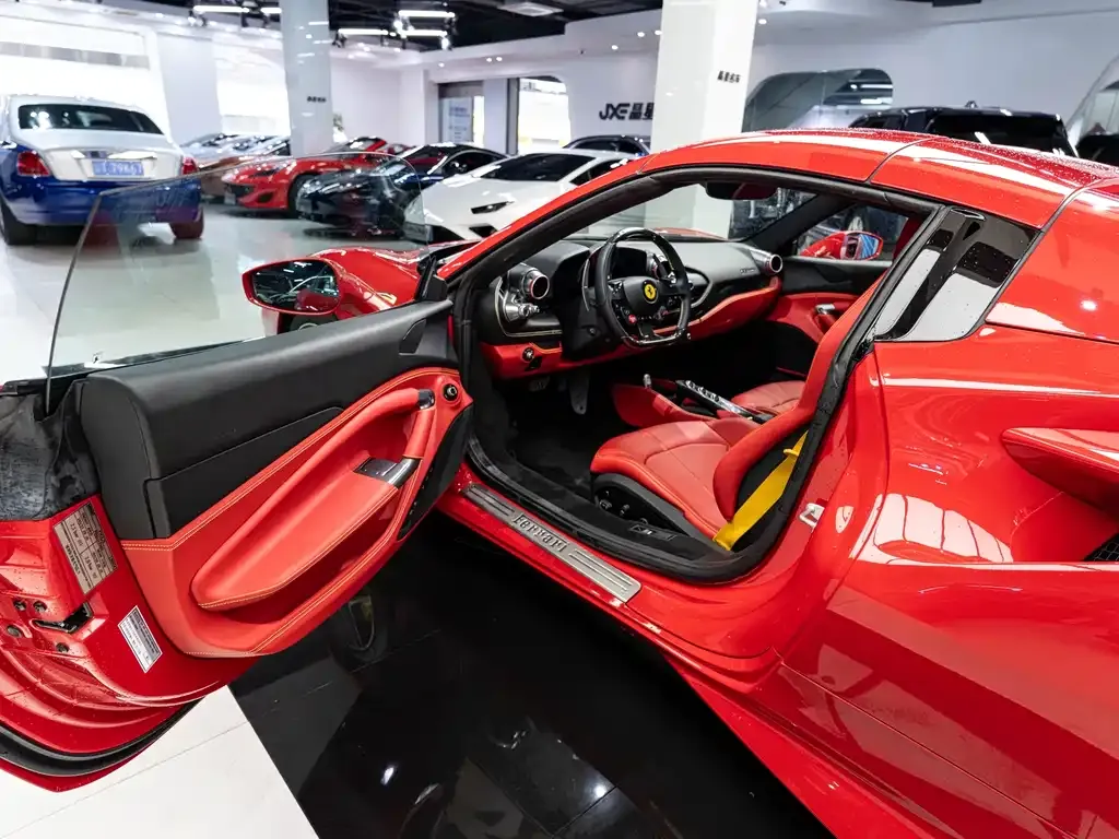 Ferrari F8 — фото 4