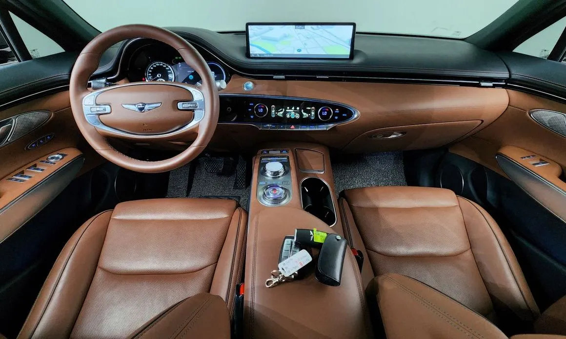 Genesis GV70 — фото 10