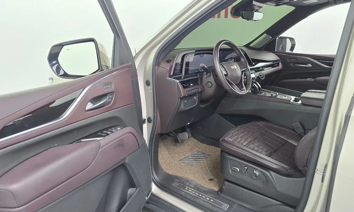 Cadillac Escalade 2023 из KR, фото 7