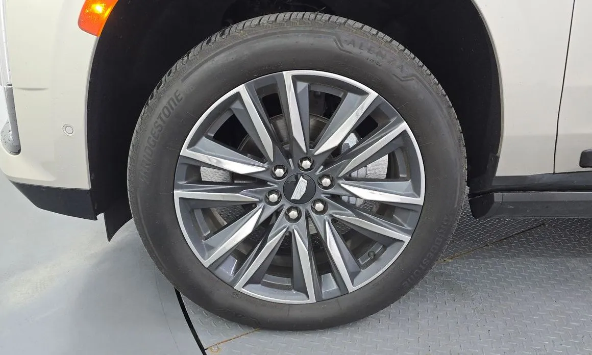 Cadillac Escalade 2023 из KR, фото 9