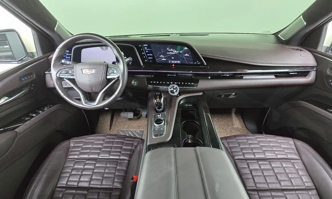 Cadillac Escalade 2023 из KR, фото 8