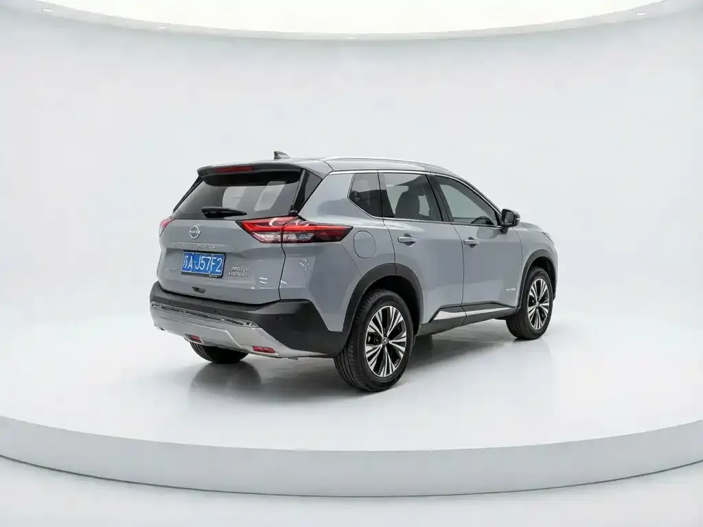 Nissan X-Trail — фото 6
