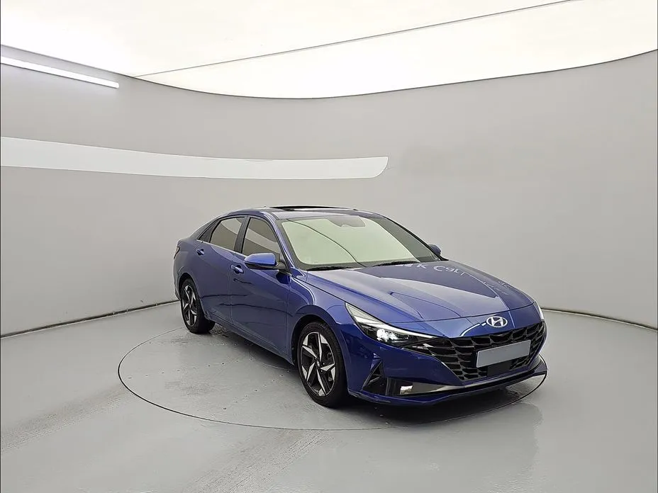 Hyundai AVANTE — фото 3