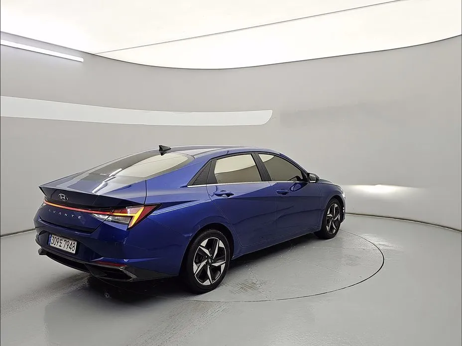 Hyundai AVANTE — фото 4
