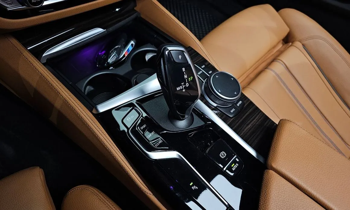 BMW 5-Series 2021 из KR, фото 6