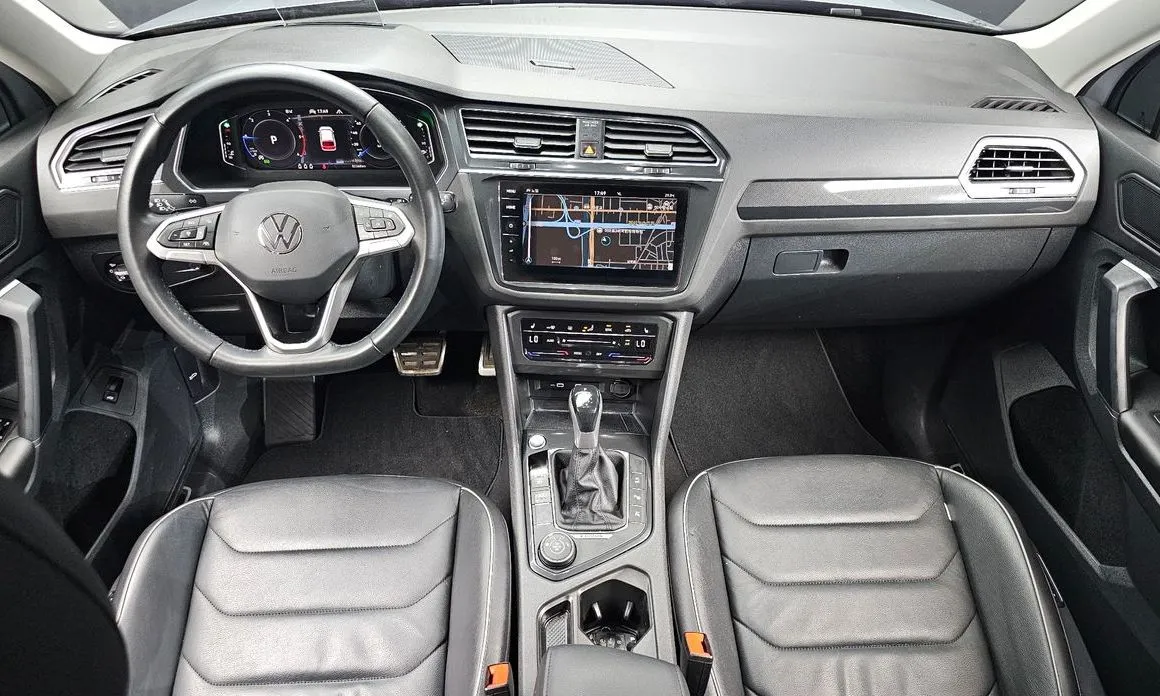 Volkswagen Tiguan — фото 10