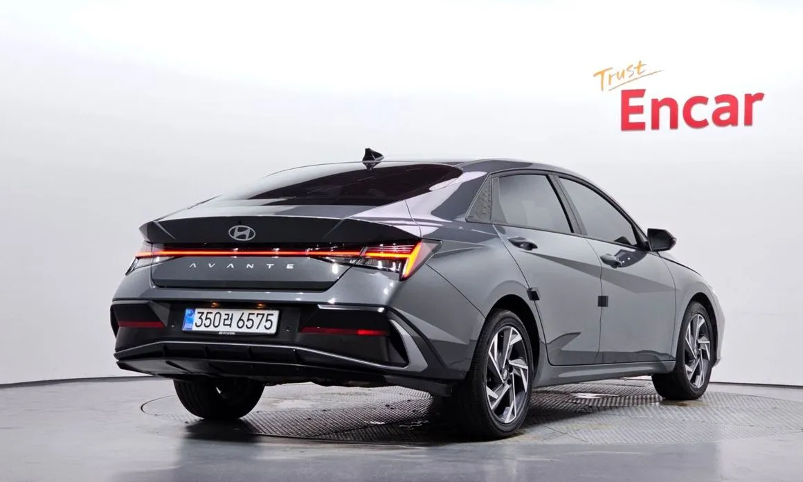 Hyundai AVANTE — фото 3