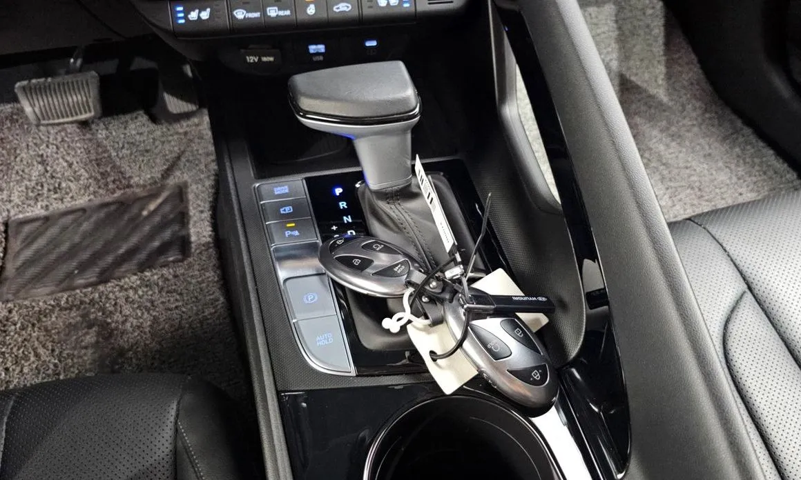 Hyundai AVANTE — фото 4