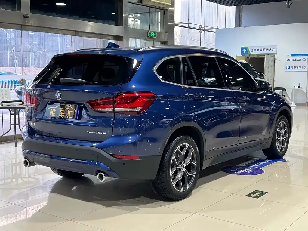BMW X1 — фото 7