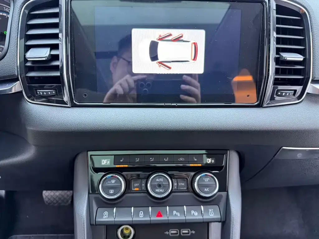 Skoda Karoq — фото 8