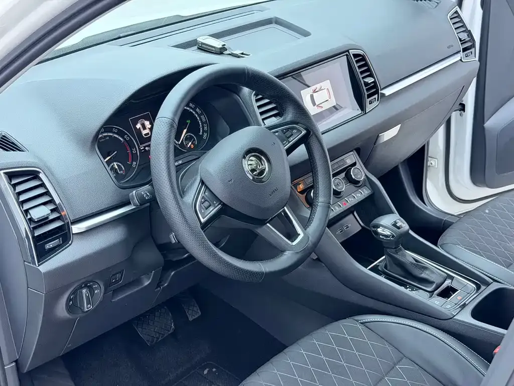 Skoda Karoq — фото 6
