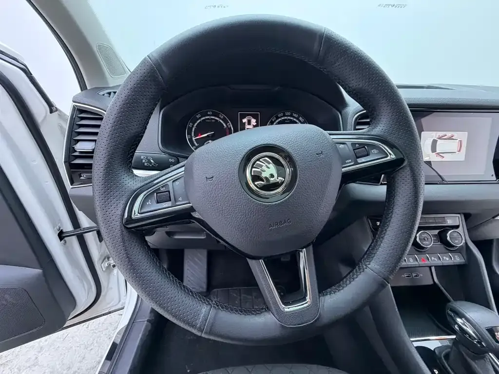 Skoda Karoq — фото 4