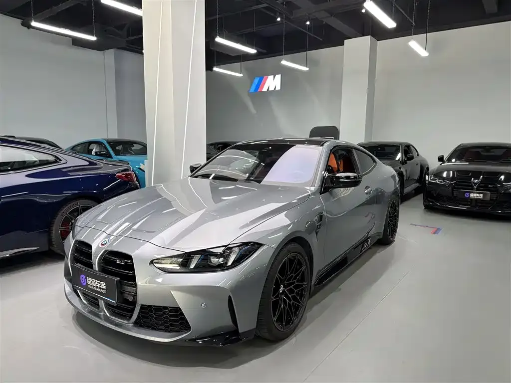 BMW M4 — фото 1