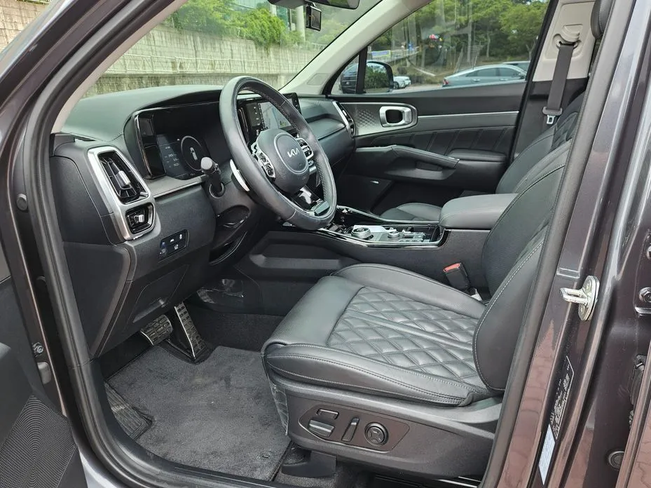 Kia Sorento — фото 6