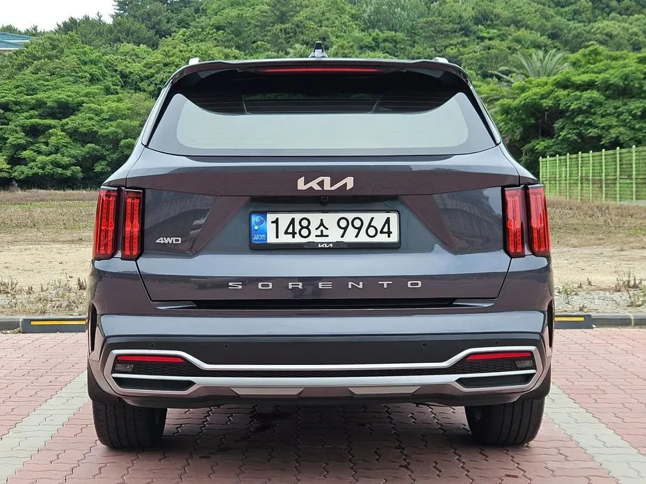 Kia Sorento — фото 9