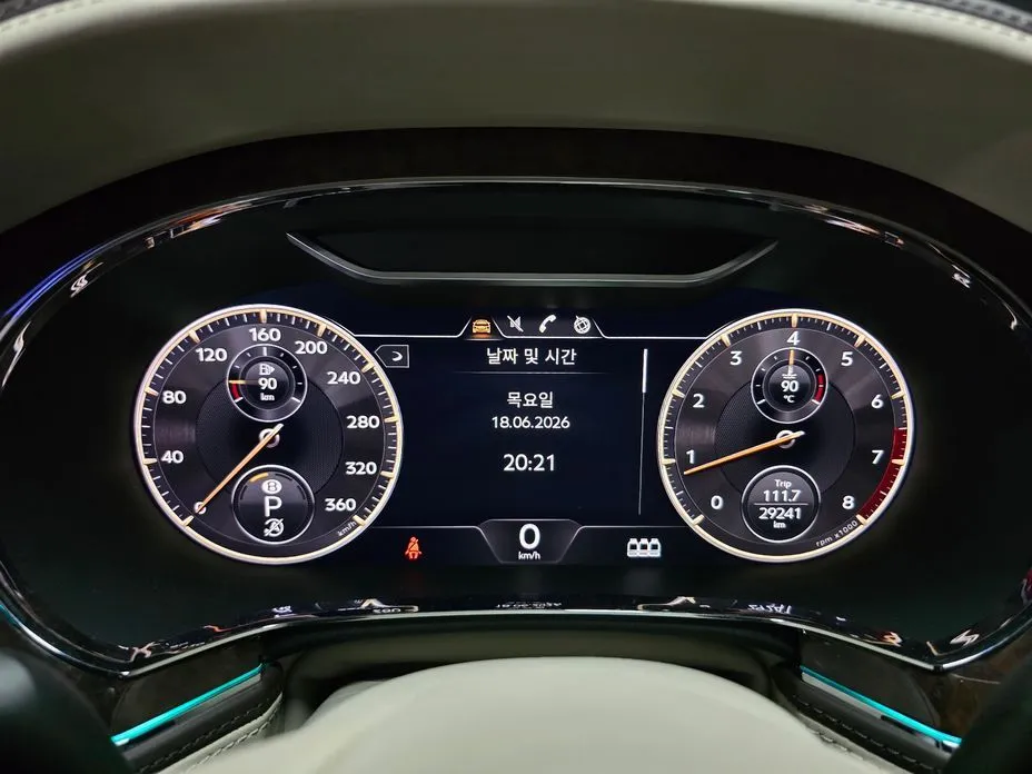 Bentley Flying Spur 2022 из KR, фото 6