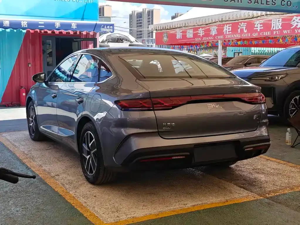 BYD Qin L — фото 8