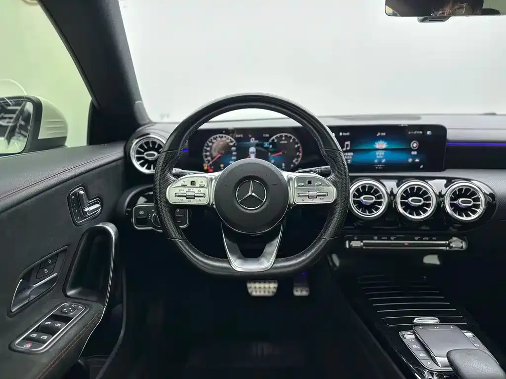 Mercedes-Benz CLA (Import) — фото 3