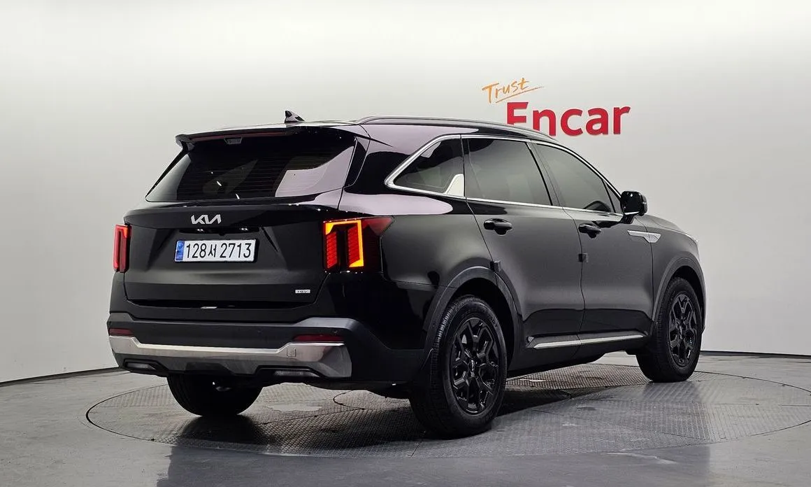 Kia Sorento — фото 5