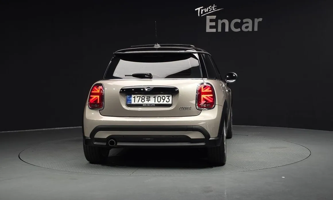 Mini Cooper 2022 из KR, фото 7