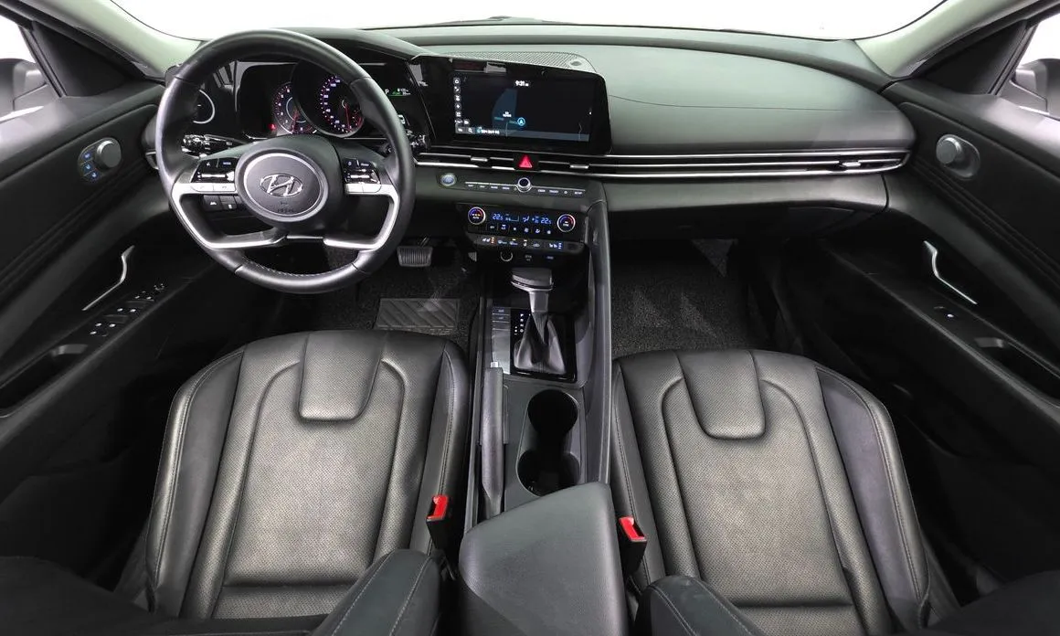 Hyundai AVANTE — фото 2