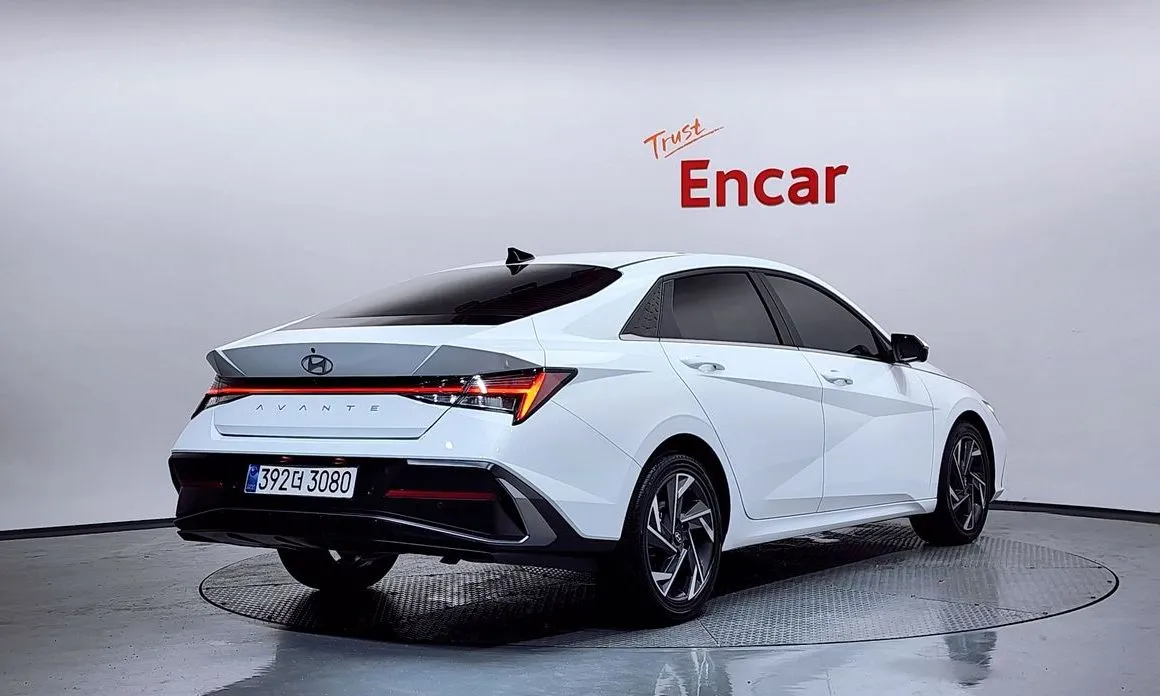 Hyundai AVANTE — фото 5