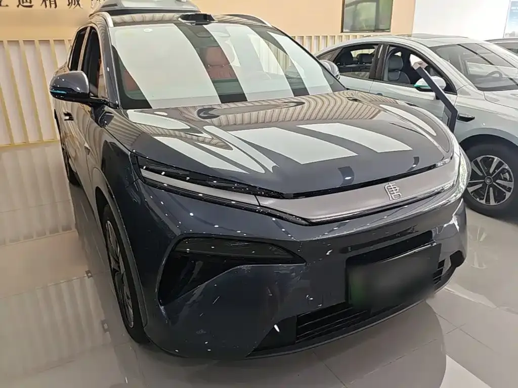 BYD Tang L — фото 3